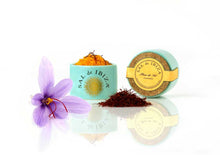 Cargar imagen en el visor de la galería, Flor de Sal de Ibiza con Azafrán en envase pequeño de Cerámica