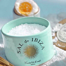 Cargar imagen en el visor de la galería, Flor-de-sal-ceramico-con-cucharita-comprar-online-regalo