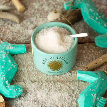 Cargar imagen en el visor de la galería, sal-de-ibiza-ceramico-envase-cucharita-flor-de-sal-comprar-tienda-online