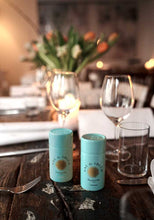 Cargar imagen en el visor de la galería, salero-y-pimentero-ceramico-sal-de-ibiza-ceramico-mesa-cocina-recetas-regalo-gourmy