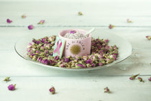 Cargar imagen en el visor de la galería, Ceramico Sal de Ibiza Flor de Sal y Rosas