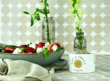 Cargar imagen en el visor de la galería, Flor de Sal de Ibiza ISLA BLANCA en Envase de Cerámica LIMITED EDITION