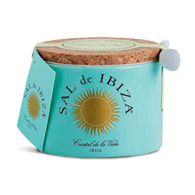 Cargar imagen en el visor de la galería, Flor-de-sal-envase-ceramico-Sal-de-Ibiza-cucharita-comprar-online
